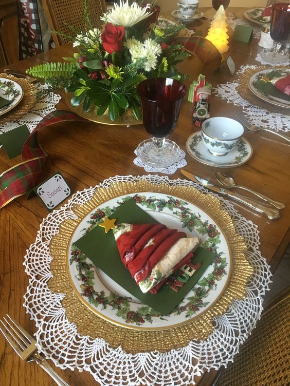 80+ Christmas table settings ideas that will make the grand spread look ...