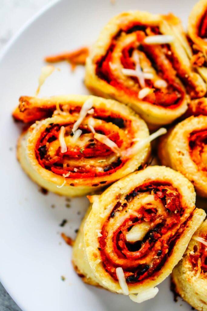 Fathead Pizza Rolls from Ketogasms